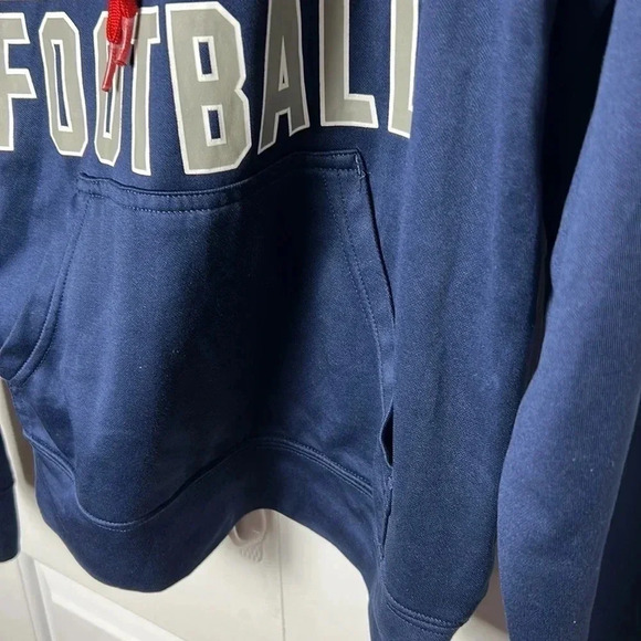 PATRIOTS FOOTBALL BLUE HOODIE!NFL TEAM APPAREL.Kangaroo pockets, red inside hood - Picture 6 of 14